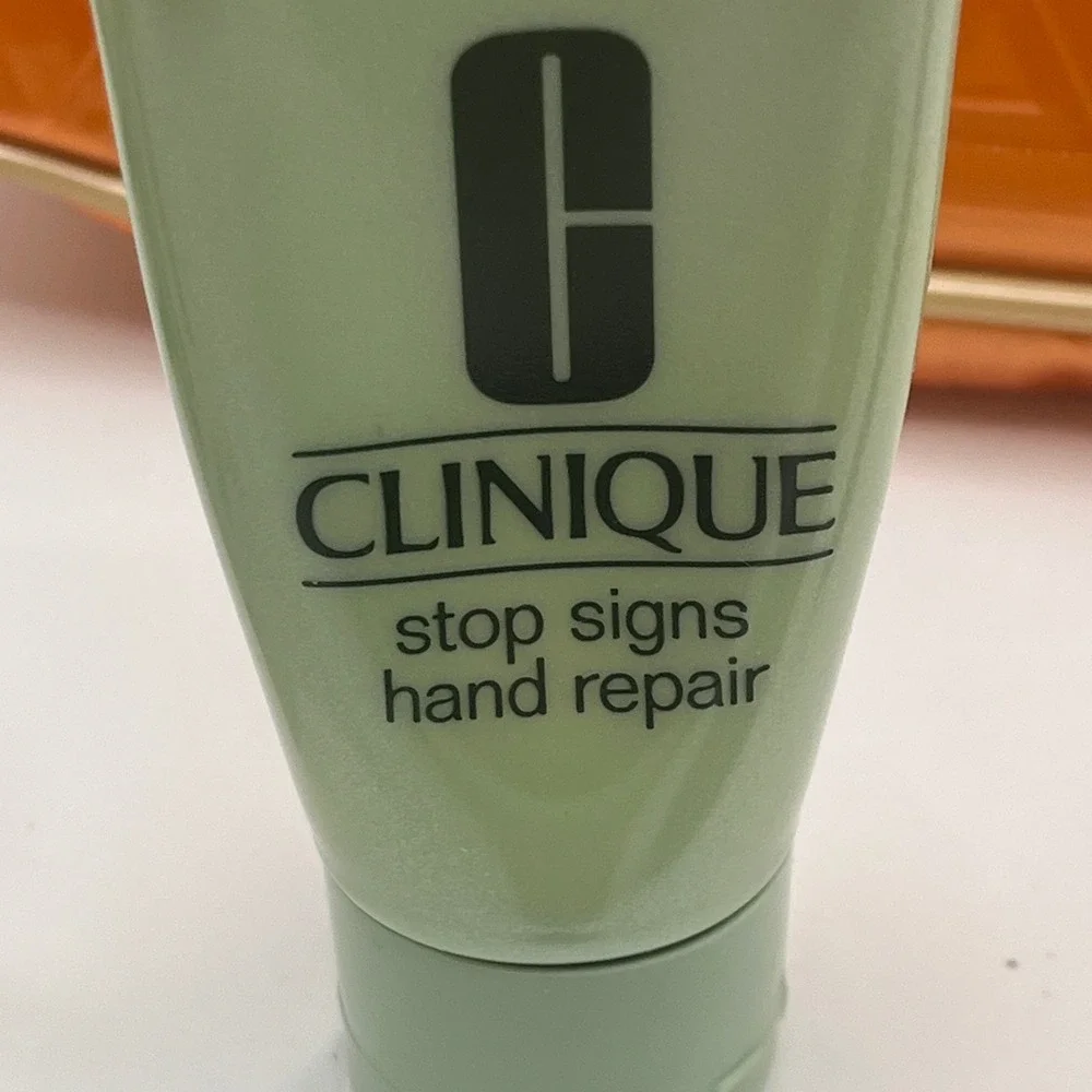 Clinique Stop Signs Hand Repair Lash Doubling Mascara Anti Gravity Eye Cream Set